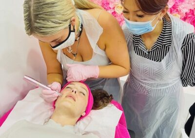 Microneedling course training students